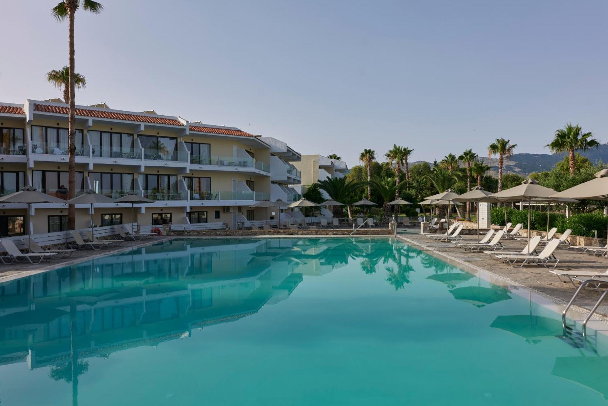 Atlantica Thalassa Hotel コス・タウン エクステリア 写真