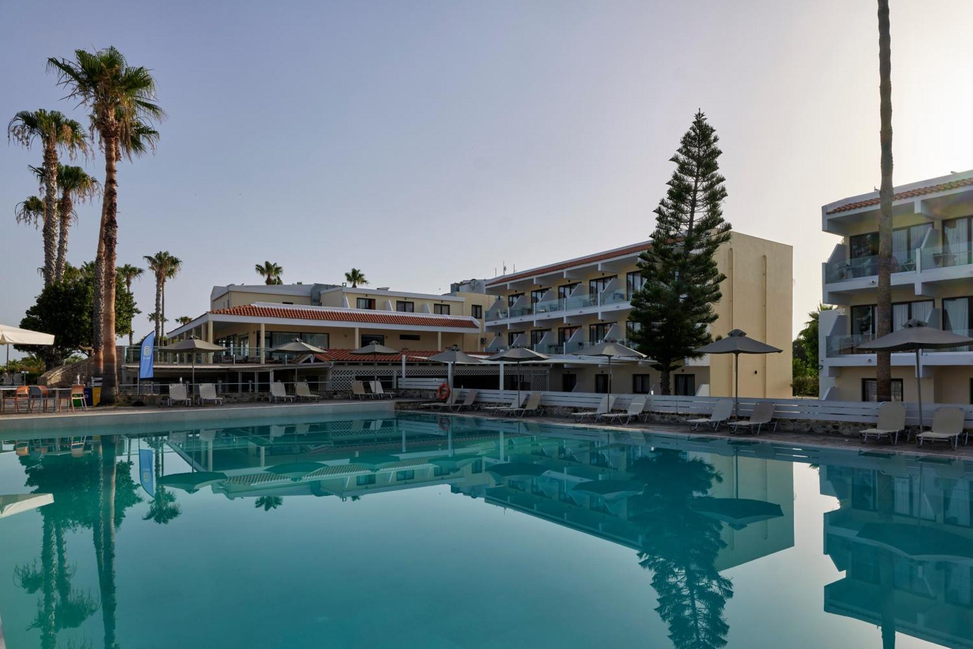 Atlantica Thalassa Hotel コス・タウン エクステリア 写真
